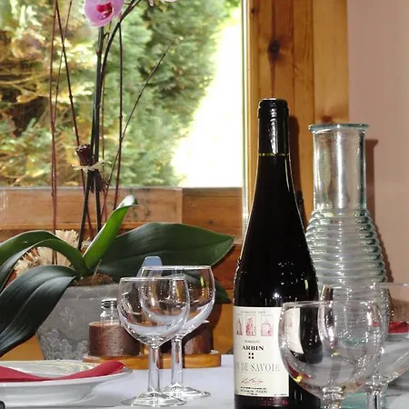 Chalet La Source Guest house Saint-Nicolas-la-Chapelle (Savoie)