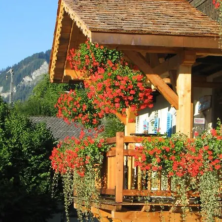 Guest house Chalet La Source 3*