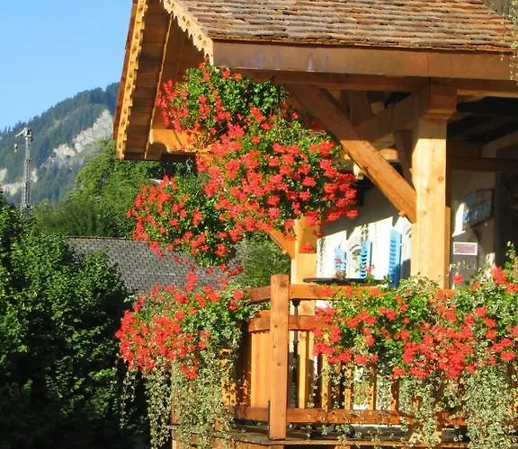 Πανσιόν Chalet La Source 3*