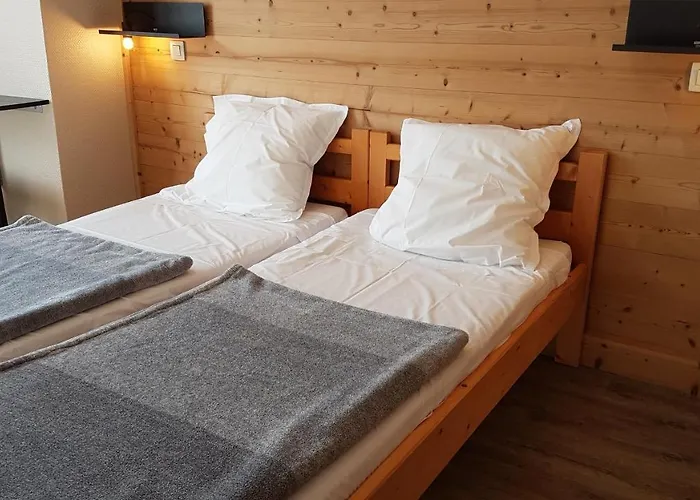 Chalet La Source 3*